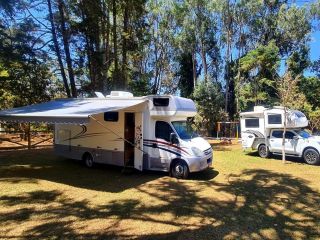  1670705335-camping-para-motorhome-camper-trailer-na-chapada-dos-veadeiros-2-2.jpg