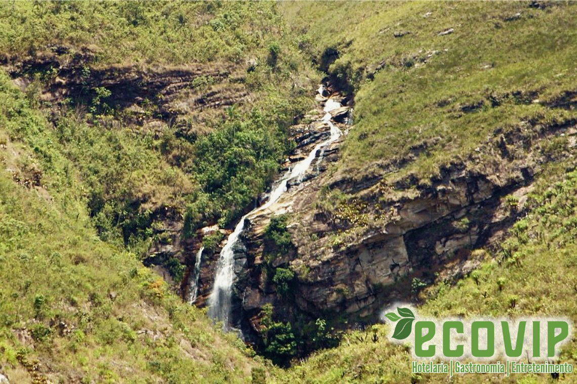 Cachoeira Cubas na Serra do Cipó